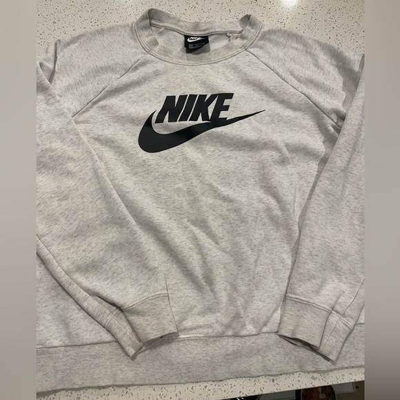 Nike Women's Medium Light Grey  Crewneck Sweatshirt - Picture 2 of 8